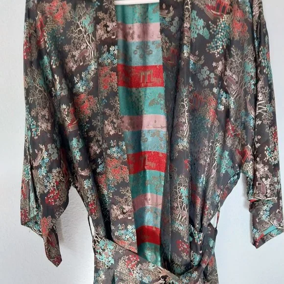Longevity Hangzhou China Vintage Brocade Asian Print Long Kimono Style Robe - Picture 8 of 10
